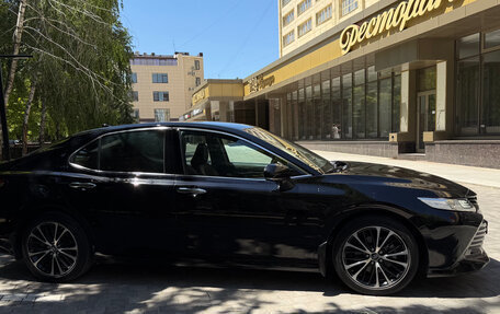 Toyota Camry, 2019 год, 2 580 000 рублей, 4 фотография