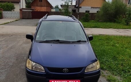 Toyota Corolla Spacio II, 1997 год, 400 000 рублей, 2 фотография