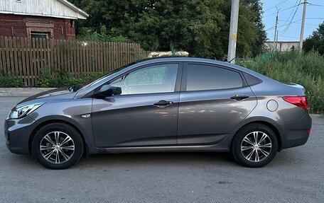 Hyundai Solaris II рестайлинг, 2011 год, 850 000 рублей, 8 фотография