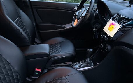 Hyundai Solaris II рестайлинг, 2011 год, 850 000 рублей, 13 фотография