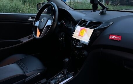 Hyundai Solaris II рестайлинг, 2011 год, 850 000 рублей, 12 фотография