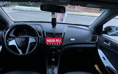 Hyundai Solaris II рестайлинг, 2011 год, 850 000 рублей, 21 фотография