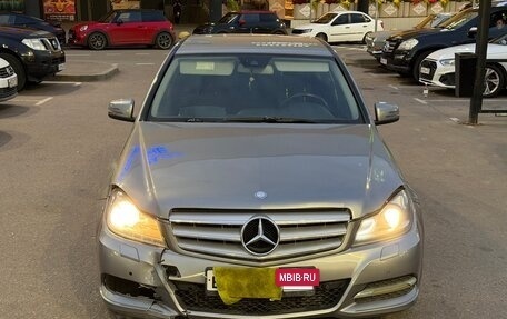 Mercedes-Benz C-Класс, 2012 год, 500 000 рублей, 8 фотография
