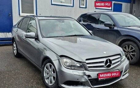 Mercedes-Benz C-Класс, 2012 год, 500 000 рублей, 3 фотография