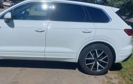 Volkswagen Touareg III, 2019 год, 5 000 000 рублей, 3 фотография