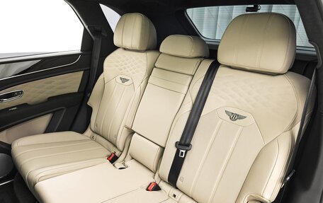 Bentley Bentayga I, 2025 год, 23 500 000 рублей, 18 фотография