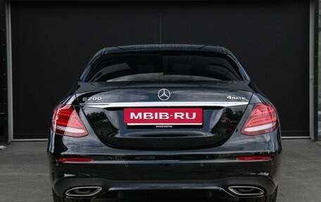 Mercedes-Benz E-Класс, 2017 год, 3 650 000 рублей, 5 фотография