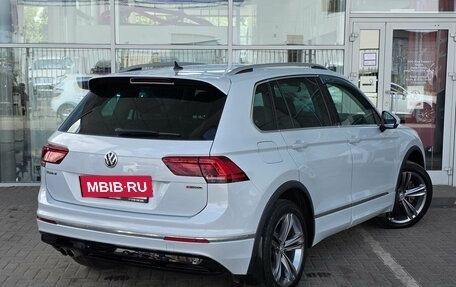 Volkswagen Tiguan II, 2019 год, 2 699 000 рублей, 3 фотография