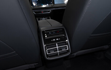 Volkswagen Tiguan, 2026 год, 4 700 000 рублей, 15 фотография
