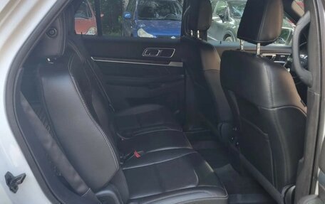 Ford Explorer VI, 2018 год, 2 590 000 рублей, 12 фотография