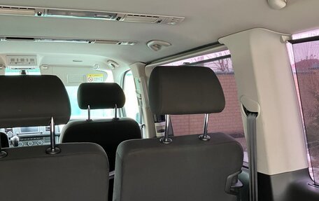 Volkswagen Caravelle T6 рестайлинг, 2018 год, 3 500 000 рублей, 15 фотография