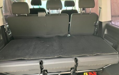 Volkswagen Caravelle T6 рестайлинг, 2018 год, 3 500 000 рублей, 12 фотография