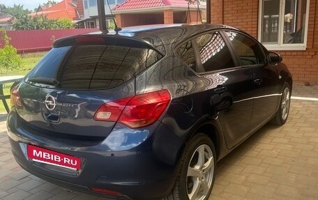 Opel Astra J, 2012 год, 660 000 рублей, 3 фотография