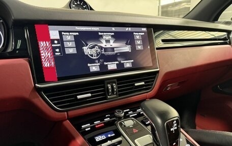 Porsche Cayenne III, 2020 год, 8 199 800 рублей, 17 фотография