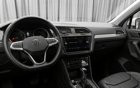 Volkswagen Tiguan II, 2021 год, 3 550 000 рублей, 7 фотография