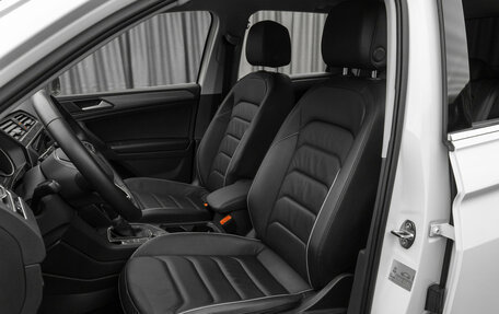 Volkswagen Tiguan II, 2021 год, 3 550 000 рублей, 9 фотография