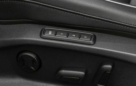 Volkswagen Tiguan II, 2021 год, 3 550 000 рублей, 15 фотография