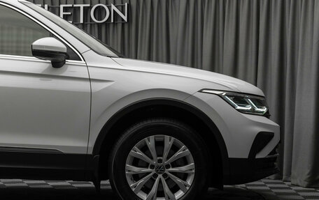 Volkswagen Tiguan II, 2021 год, 3 550 000 рублей, 21 фотография