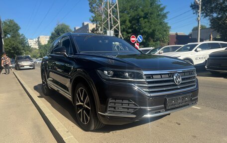 Volkswagen Touareg III, 2019 год, 4 200 000 рублей, 3 фотография