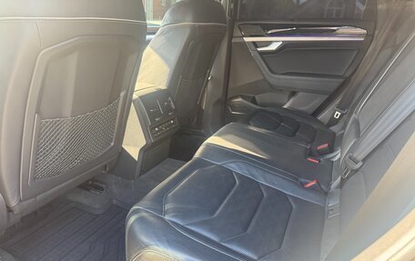 Volkswagen Touareg III, 2019 год, 4 200 000 рублей, 15 фотография