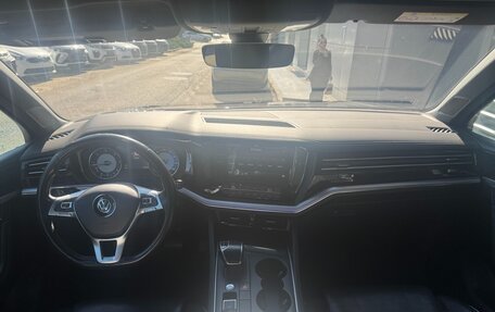 Volkswagen Touareg III, 2019 год, 4 200 000 рублей, 12 фотография