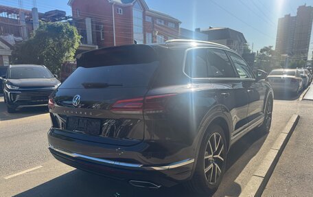 Volkswagen Touareg III, 2019 год, 4 200 000 рублей, 5 фотография