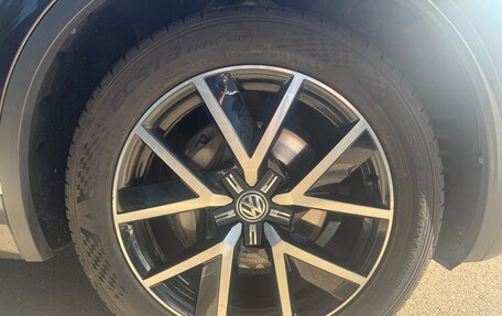 Volkswagen Touareg III, 2019 год, 4 200 000 рублей, 25 фотография