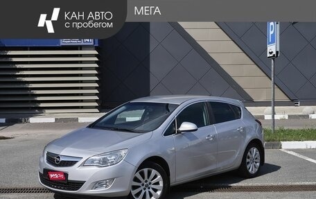 Opel Astra J, 2012 год, 870 000 рублей, 1 фотография