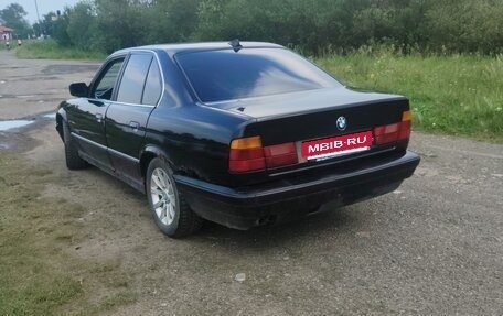 BMW 5 серия, 1988 год, 250 000 рублей, 3 фотография