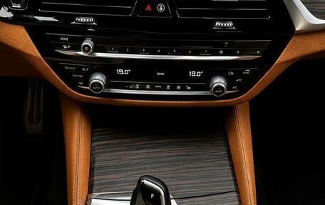 BMW 5 серия, 2021 год, 4 850 000 рублей, 10 фотография