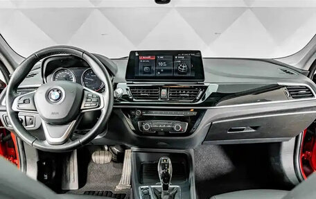 BMW 1 серия, 2021 год, 1 237 000 рублей, 7 фотография