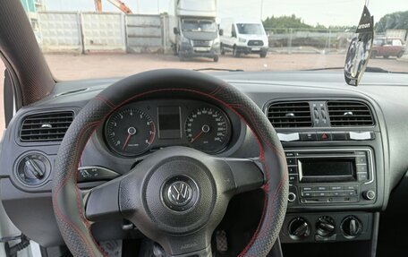 Volkswagen Polo VI (EU Market), 2013 год, 390 000 рублей, 5 фотография