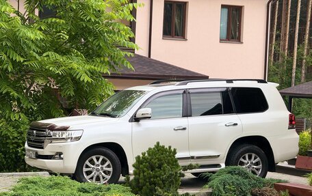 Toyota Land Cruiser 200, 2018 год, 7 400 000 рублей, 2 фотография