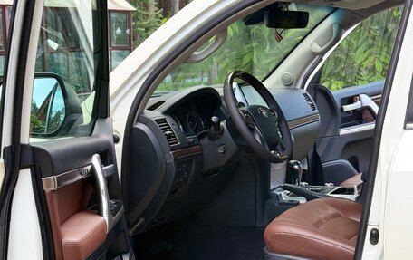 Toyota Land Cruiser 200, 2018 год, 7 400 000 рублей, 9 фотография
