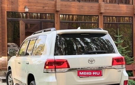 Toyota Land Cruiser 200, 2018 год, 7 400 000 рублей, 7 фотография