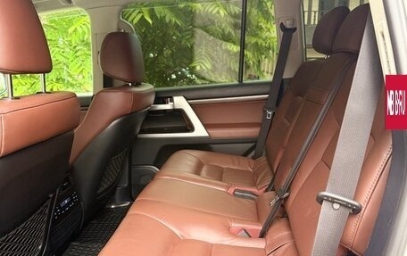 Toyota Land Cruiser 200, 2018 год, 7 400 000 рублей, 16 фотография
