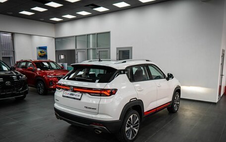Changan CS35 Plus, 2024 год, 2 709 900 рублей, 4 фотография