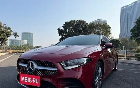 Mercedes-Benz A-Класс, 2021 год, 1 387 000 рублей, 3 фотография