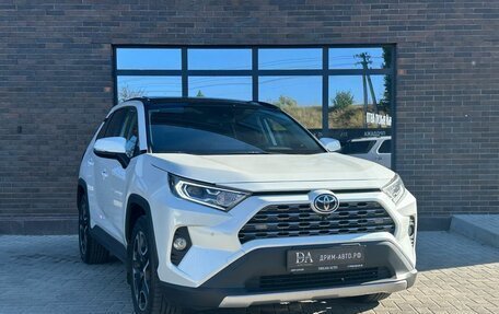 Toyota RAV4, 2022 год, 3 100 000 рублей, 6 фотография