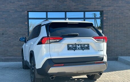 Toyota RAV4, 2022 год, 3 100 000 рублей, 3 фотография