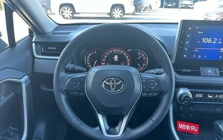 Toyota RAV4, 2022 год, 3 100 000 рублей, 9 фотография