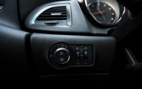 Opel Astra J, 2012 год, 870 000 рублей, 13 фотография