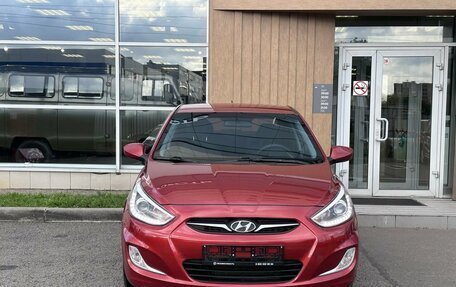 Hyundai Solaris II рестайлинг, 2014 год, 740 000 рублей, 2 фотография