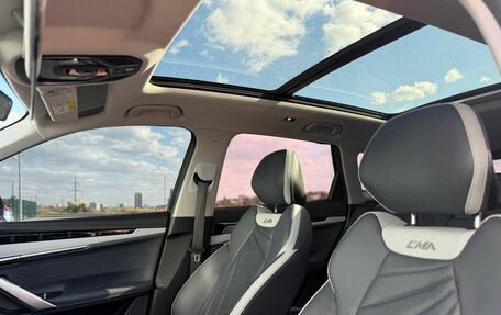 Geely Atlas, 2023 год, 2 700 000 рублей, 32 фотография