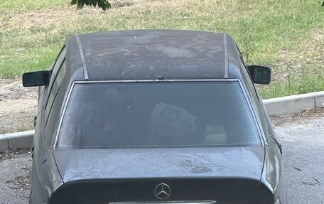 Mercedes-Benz W124, 1990 год, 400 000 рублей, 1 фотография