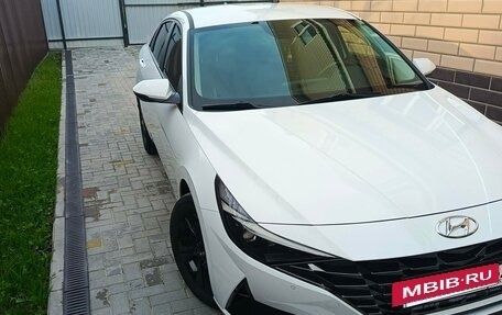 Hyundai Elantra, 2020 год, 1 870 000 рублей, 2 фотография