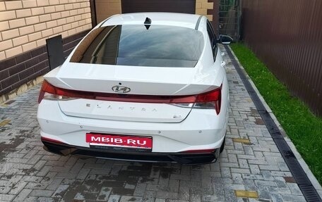Hyundai Elantra, 2020 год, 1 870 000 рублей, 4 фотография