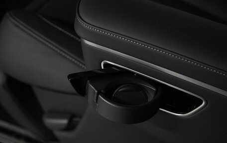 Mercedes-Benz V-Класс, 2026 год, 14 800 000 рублей, 26 фотография