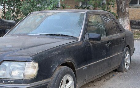 Mercedes-Benz W124, 1990 год, 400 000 рублей, 3 фотография