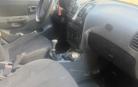Hyundai Accent II, 2004 год, 350 000 рублей, 3 фотография